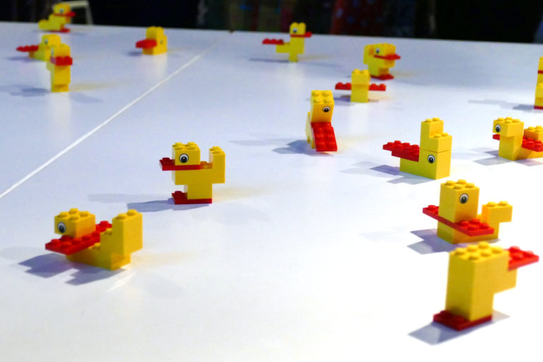Verschiedene Lego-Enten (EiP Training I, Wolfenbüttel, Januar 2019)
